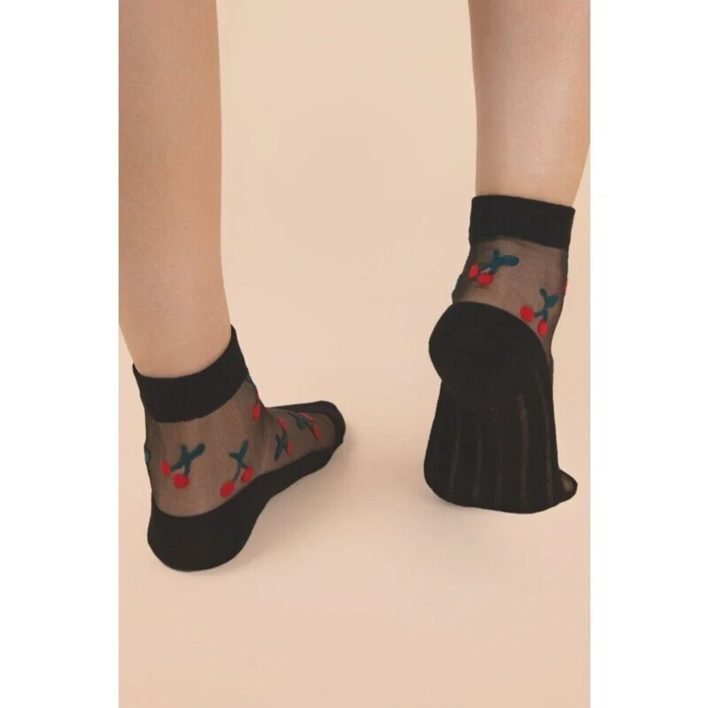 SC10033A-1 B Very J Cherry Embroidered Mesh Ankle Socks Black One Size